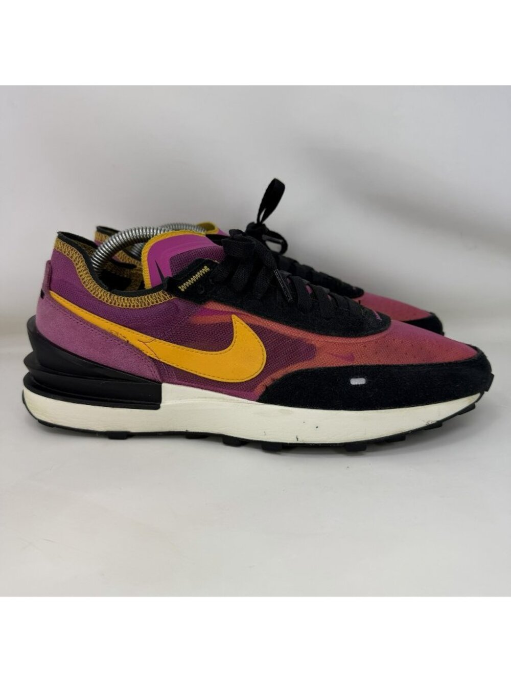 Nike Waffle One Athletic Running Shoes Pink Black Women’s Size 10